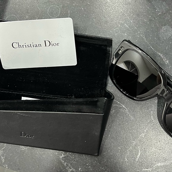 Dior Sunglasses - Picture 3 of 6